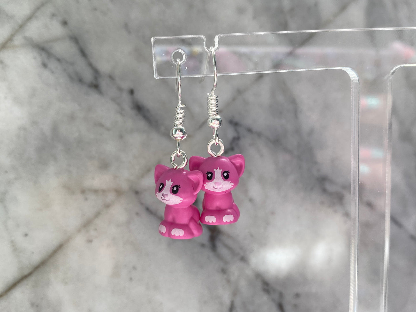 Sitting Cat Drop Earrings