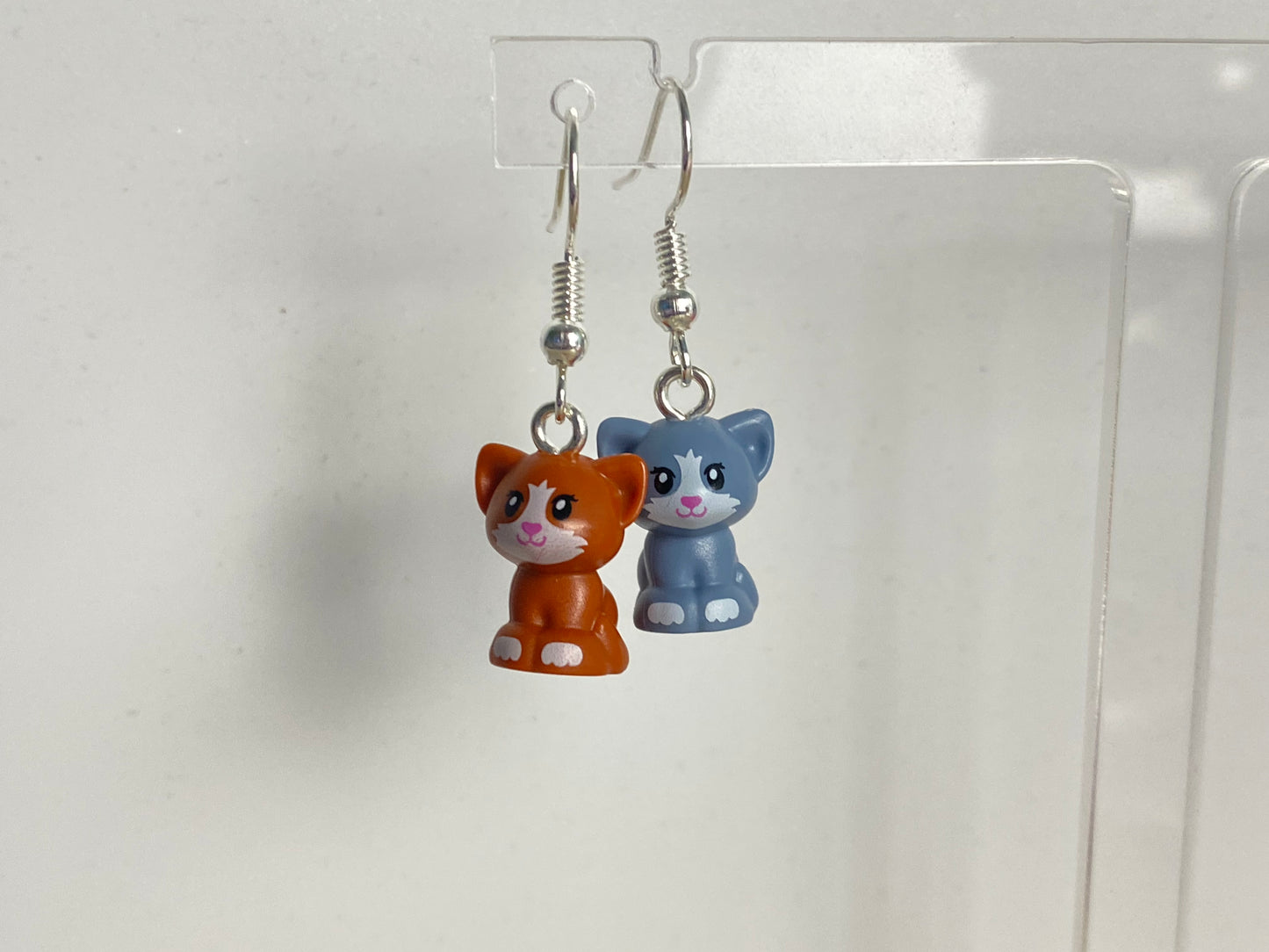 Sitting Cat Drop Earrings