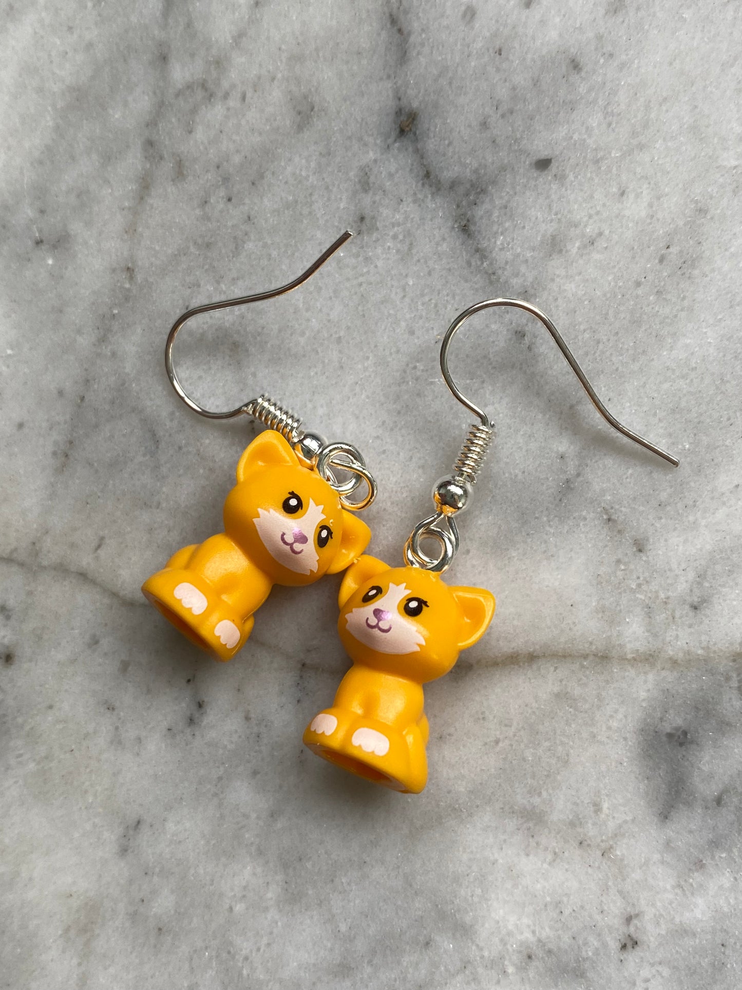 Sitting Cat Drop Earrings